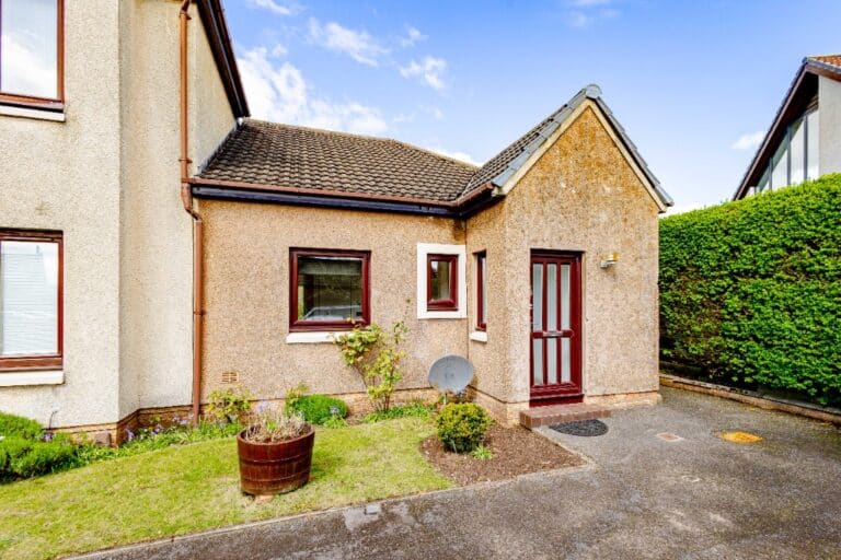 Ashgrove Lane, Maybole, South Ayrshire, KA19