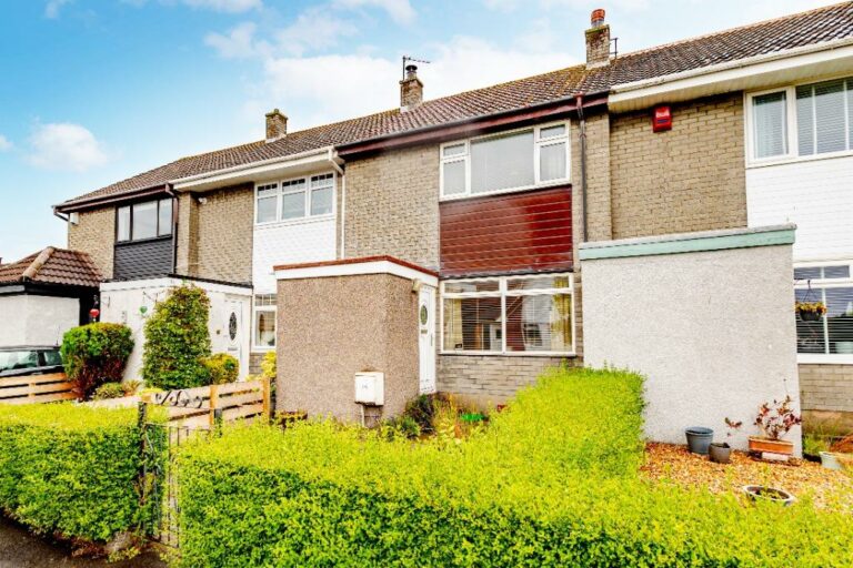 Annanhill Place, Kilwinning, North Ayrshire, KA13