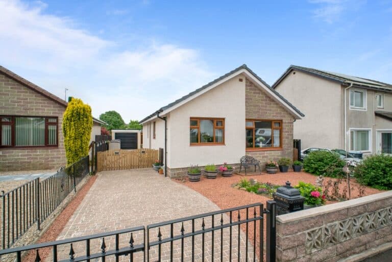 Lamberton Road, Stewarton, East Ayrshire, KA3