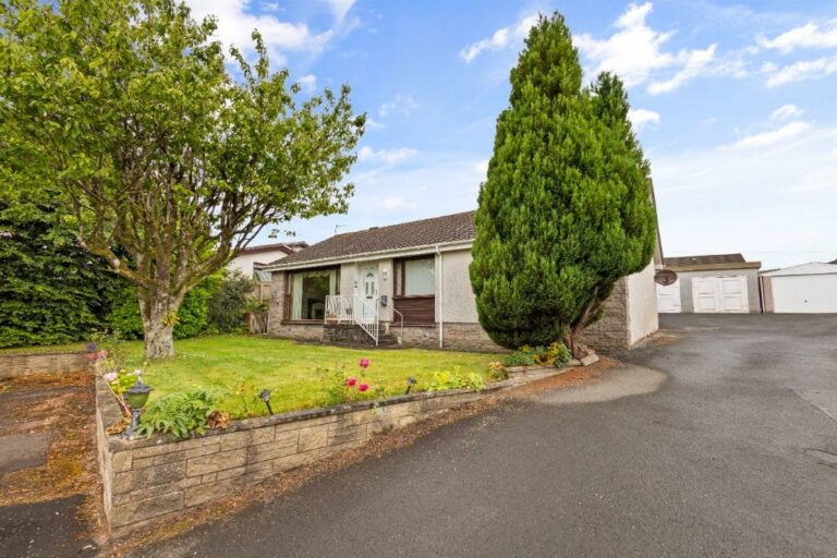 Ashgrove Lane, Maybole, South Ayrshire, KA19