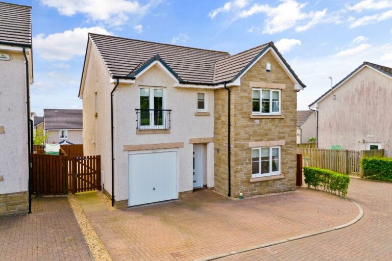 Eglintoun Road, Stewarton, East Ayrshire, KA3