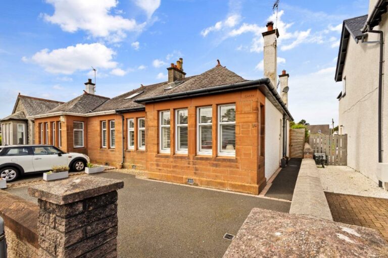 Midton Road, Prestwick, South Ayrshire, KA9