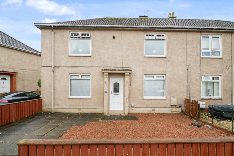 Burns Crescent, Irvine, North Ayrshire, KA11