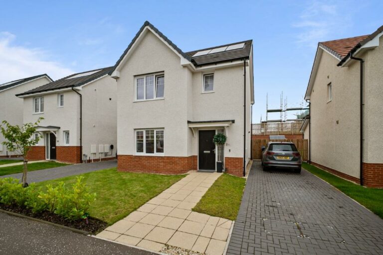 Furnace Way, Stewarton, East Ayrshire, KA3