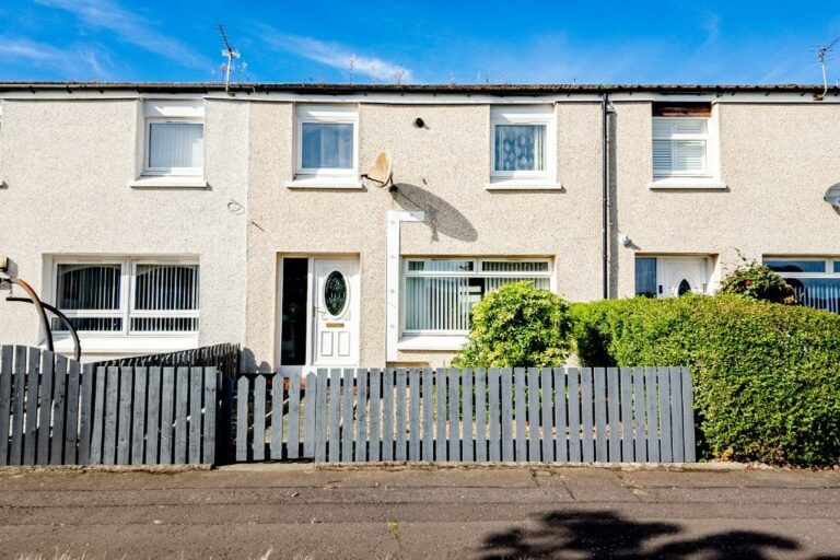 Rannoch Place, Irvine, North Ayrshire, KA12