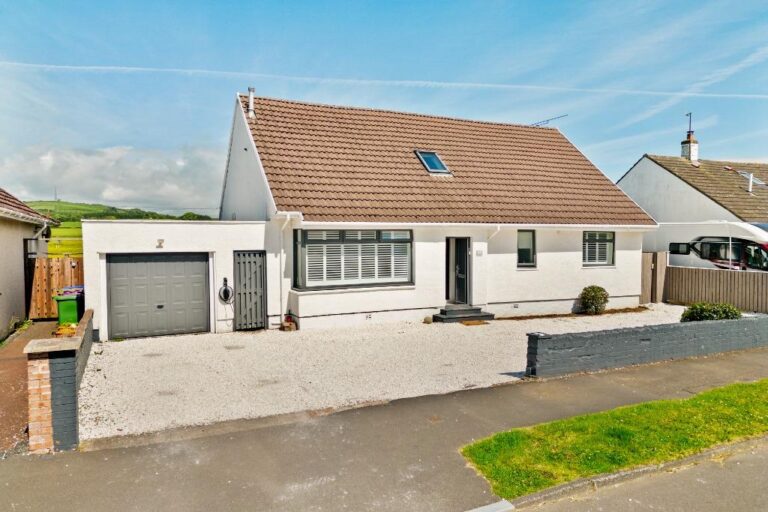 Hunter Crescent, Troon, South Ayrshire, KA10