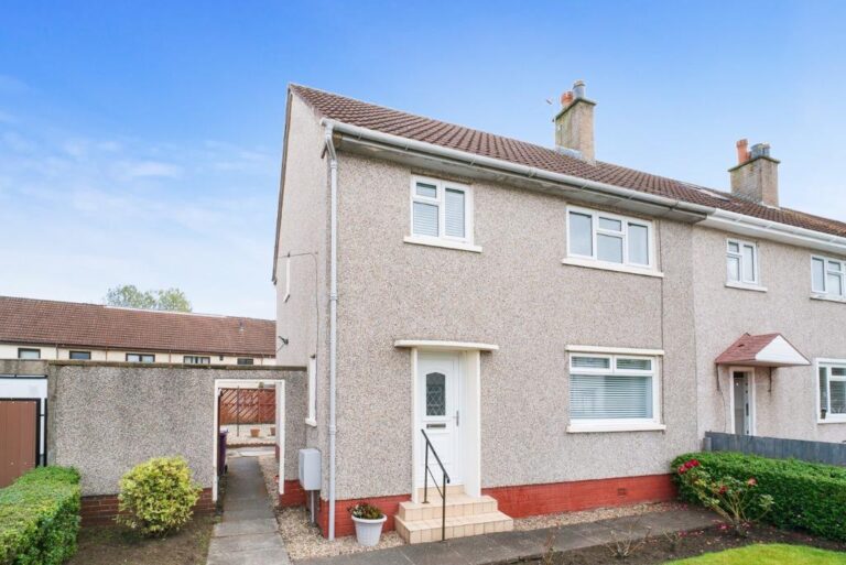 Victoria Crescent, Irvine, North Ayrshire, KA12