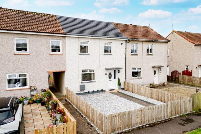 Oaklands Avenue, Irvine, North Ayrshire, KA12