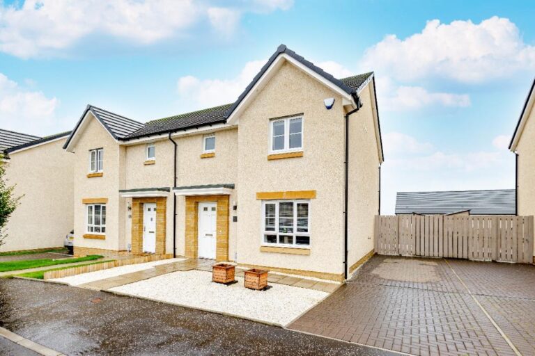 Braemar Walk, Kilmarnock, East Ayrshire, KA3