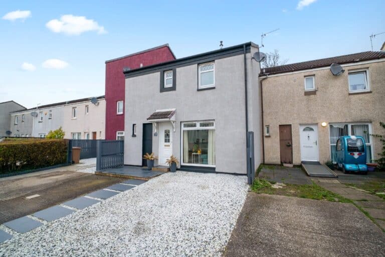 Annanhill Place, Kilwinning, North Ayrshire, KA13