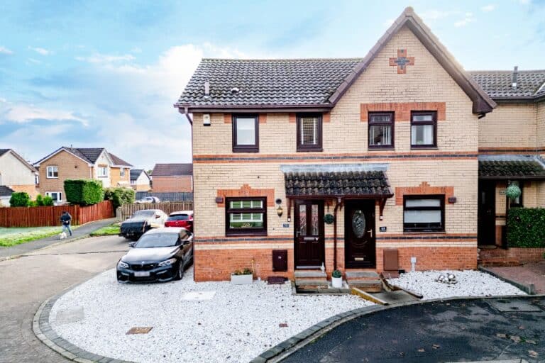 Annanhill Place, Kilwinning, North Ayrshire, KA13