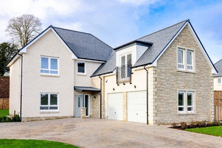 Thomas Howie Drive, Dunlop, East Ayrshire, KA3