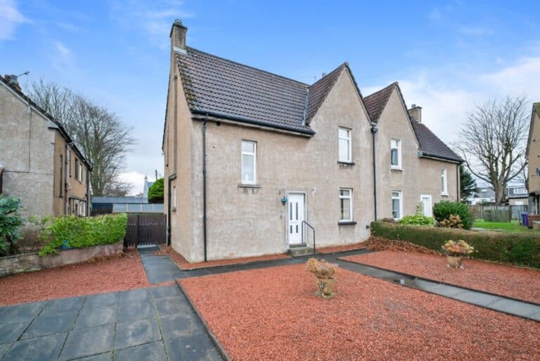 Annanhill Place, Kilwinning, North Ayrshire, KA13