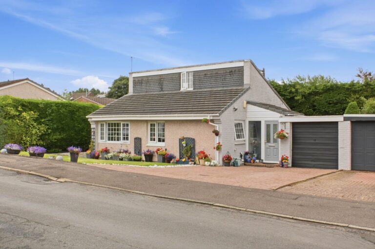 Raith Road, Fenwick