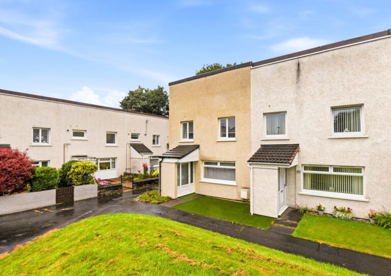 Bute Court, Dreghorn